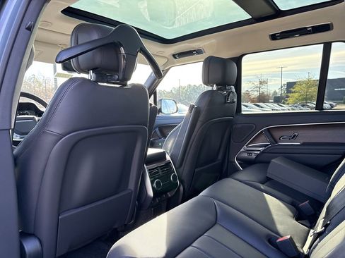 New 2025 Land Rover Range Rover SE AWD/4WD image 11