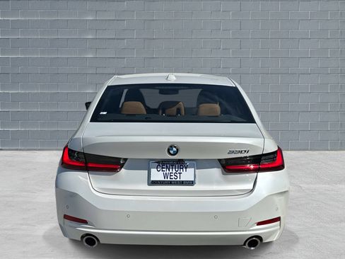 Used 2025 BMW 330i Sedan RWD image 4