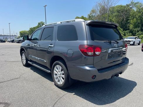Used 2021 Toyota Sequoia Platinum AWD/4WD image 3