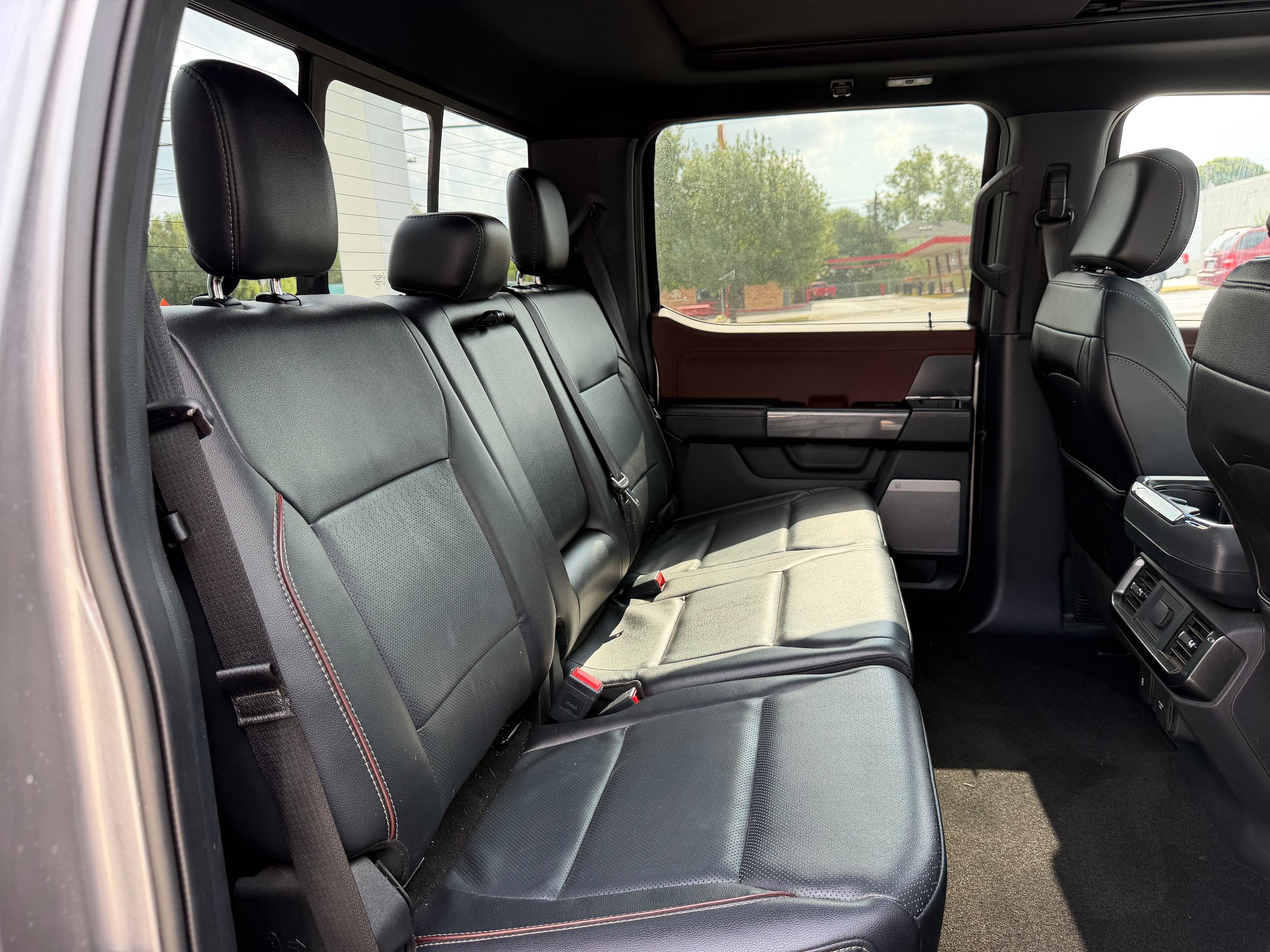 Used 2022 Ford F150 Lariat AWD/4WD image 12