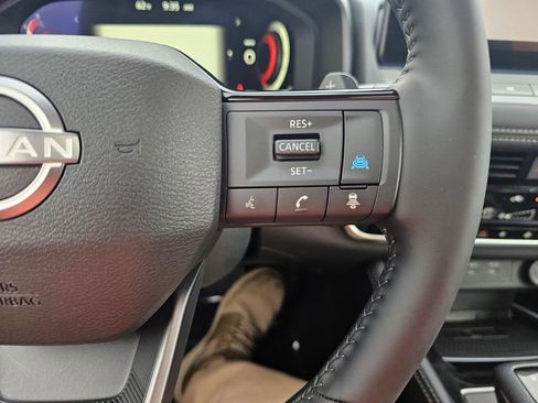 Used 2026 Nissan Rogue Platinum w/ Platinum Premium Package image 25