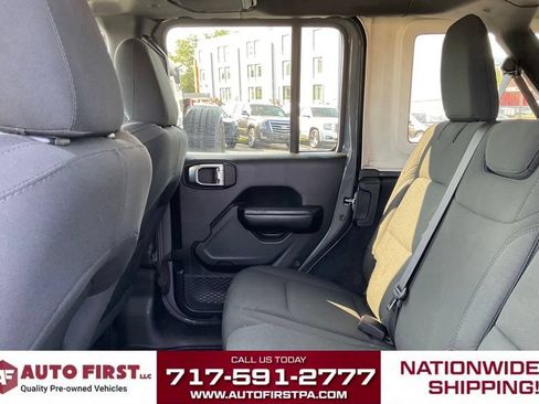 Used 2019 Jeep Wrangler Unlimited Sport S AWD/4WD image 14
