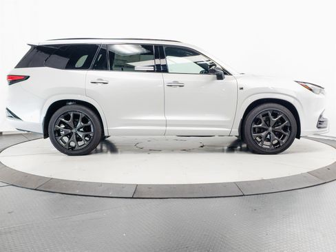 New 2026 Lexus TX 500h AWD image 14