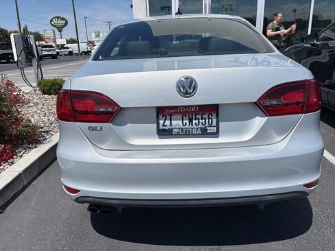 Used 2012 Volkswagen Jetta GLI FWD image 8