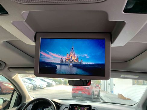 Used 2018 Honda Odyssey Elite image 7