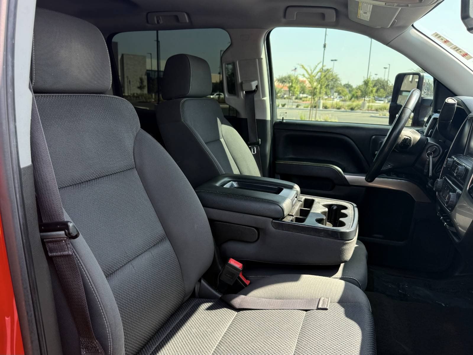 Used 2017 Chevrolet Silverado 1500 LT AWD/4WD image 23