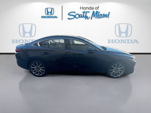 Used 2022 MAZDA MAZDA3 s image 8