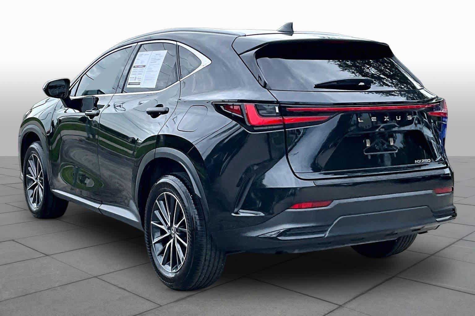 Used 2025 Lexus NX 250 FWD w/ Accessory Package (Z2) image 12