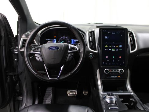 Used 2022 Ford Edge ST-Line image 2