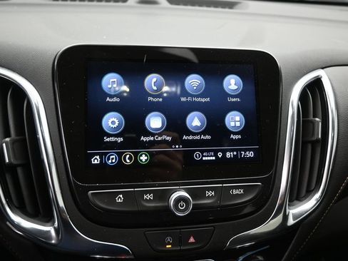 Used 2024 Chevrolet Equinox Premier FWD image 13