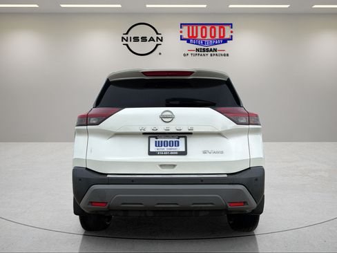 Certified 2023 Nissan Rogue SV w/ SV Premium Package AWD/4WD image 3