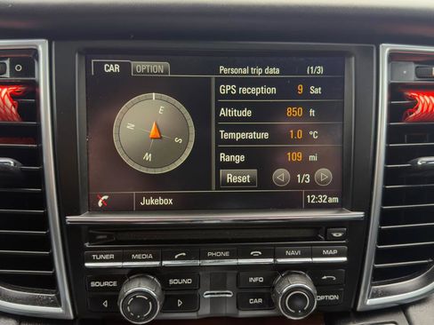 Used 2014 Porsche Panamera 4dr HB Turbo image 39