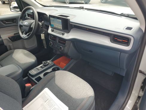 Used 2024 Ford Maverick XLT FWD image 4