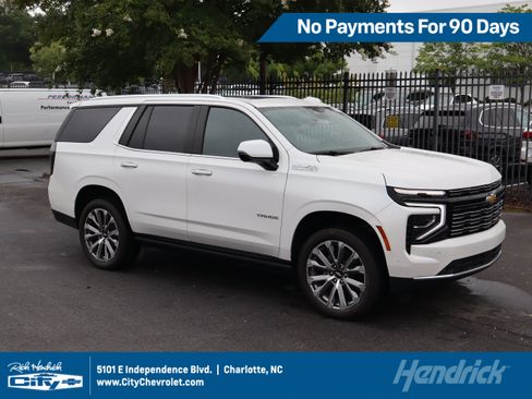 Used 2025 Chevrolet Tahoe High Country AWD/4WD image 1