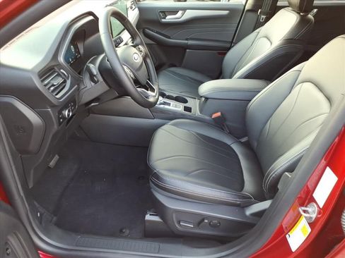 New 2026 Ford Escape SE w/ PHEV Premium Package image 6