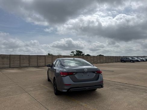 Certified 2024 Nissan Sentra SV FWD image 18
