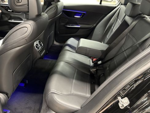 Used 2025 Mercedes-Benz C 300 4MATIC Sedan image 26