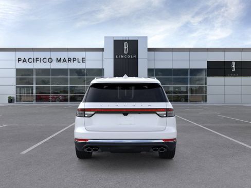 New 2026 Lincoln Aviator AWD image 5