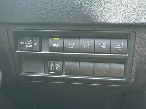 Used 2025 Toyota Tundra SR5 AWD/4WD image 29