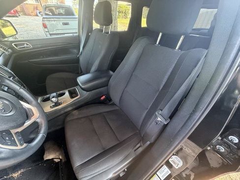 Used 2014 Jeep Grand Cherokee Laredo w/ 18" Wheel & 8.4" Radio Group RWD image 15