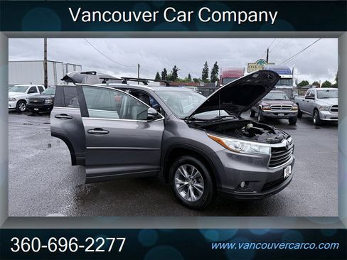 Used 2015 Toyota Highlander XLE AWD/4WD image 32