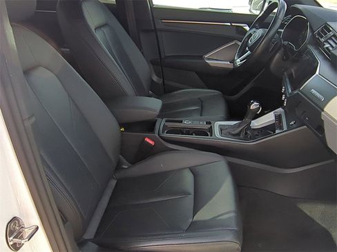 Used 2024 Audi Q3 2.0T Premium image 27