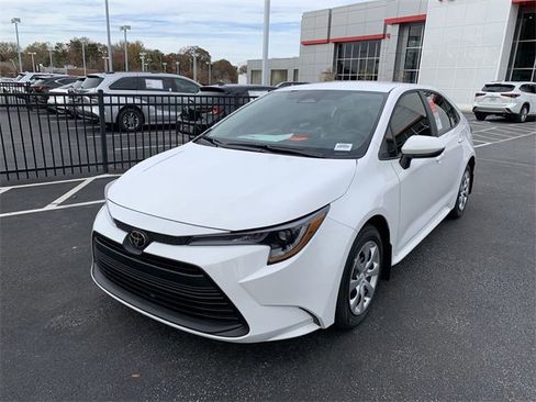 New 2026 Toyota Corolla LE image 4