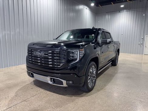 Used 2024 GMC Sierra 1500 Denali Ultimate AWD/4WD image 1