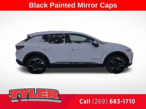 New 2026 Chevrolet Equinox EV LT image 9