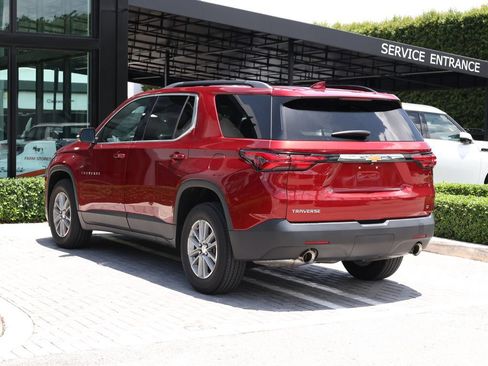 Used 2023 Chevrolet Traverse LT FWD image 5