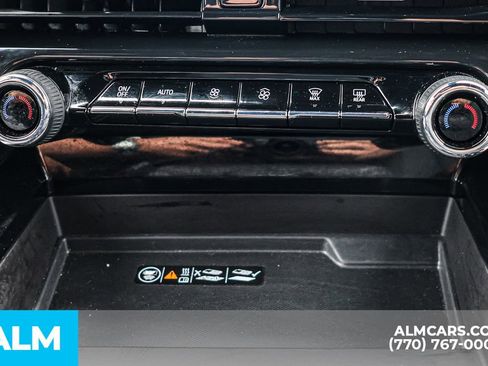 Used 2025 Chevrolet Suburban Z71 AWD/4WD image 42