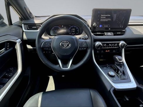 Used 2024 Toyota RAV4 XSE w/ Advanced Technology Package AWD/4WD image 9