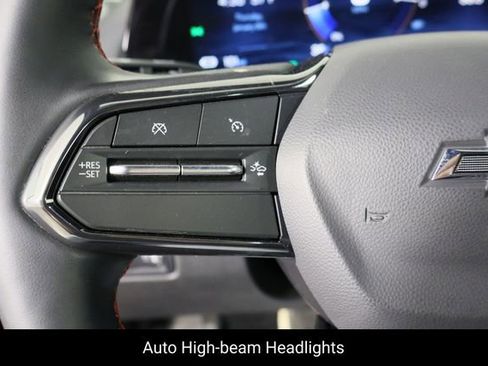 Used 2024 Chevrolet Equinox EV RS image 8