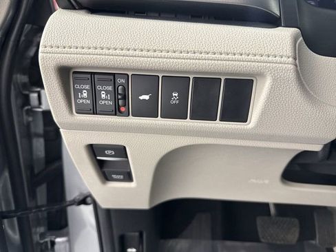 Used 2026 Honda Odyssey EX-L image 16