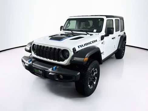 Used 2024 Jeep Wrangler Unlimited Rubicon 4xe AWD/4WD image 3