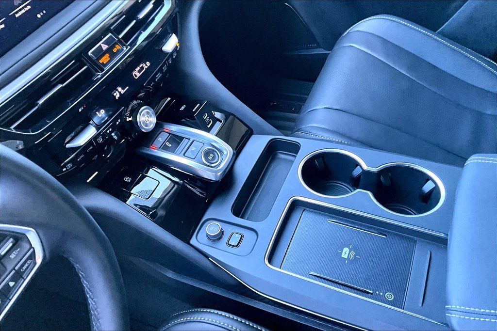 Certified 2026 Acura MDX w/ Technology Package FWD image 18