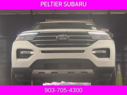 Used 2024 Ford Explorer XLT w/ Equipment Group 202A image 3