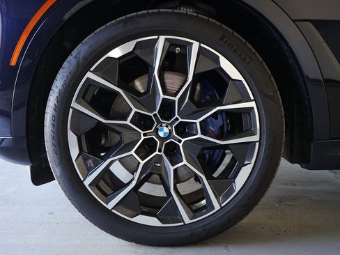 Used 2024 BMW X7 M60i w/ Executive Package image 36