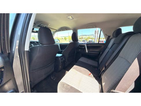 Used 2018 Toyota 4Runner SR5 AWD/4WD image 16