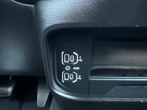 Used 2025 RAM 2500 Big Horn AWD/4WD image 42