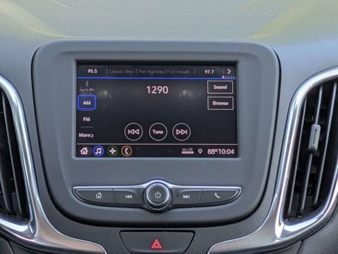 Used 2020 Chevrolet Equinox LT FWD image 19