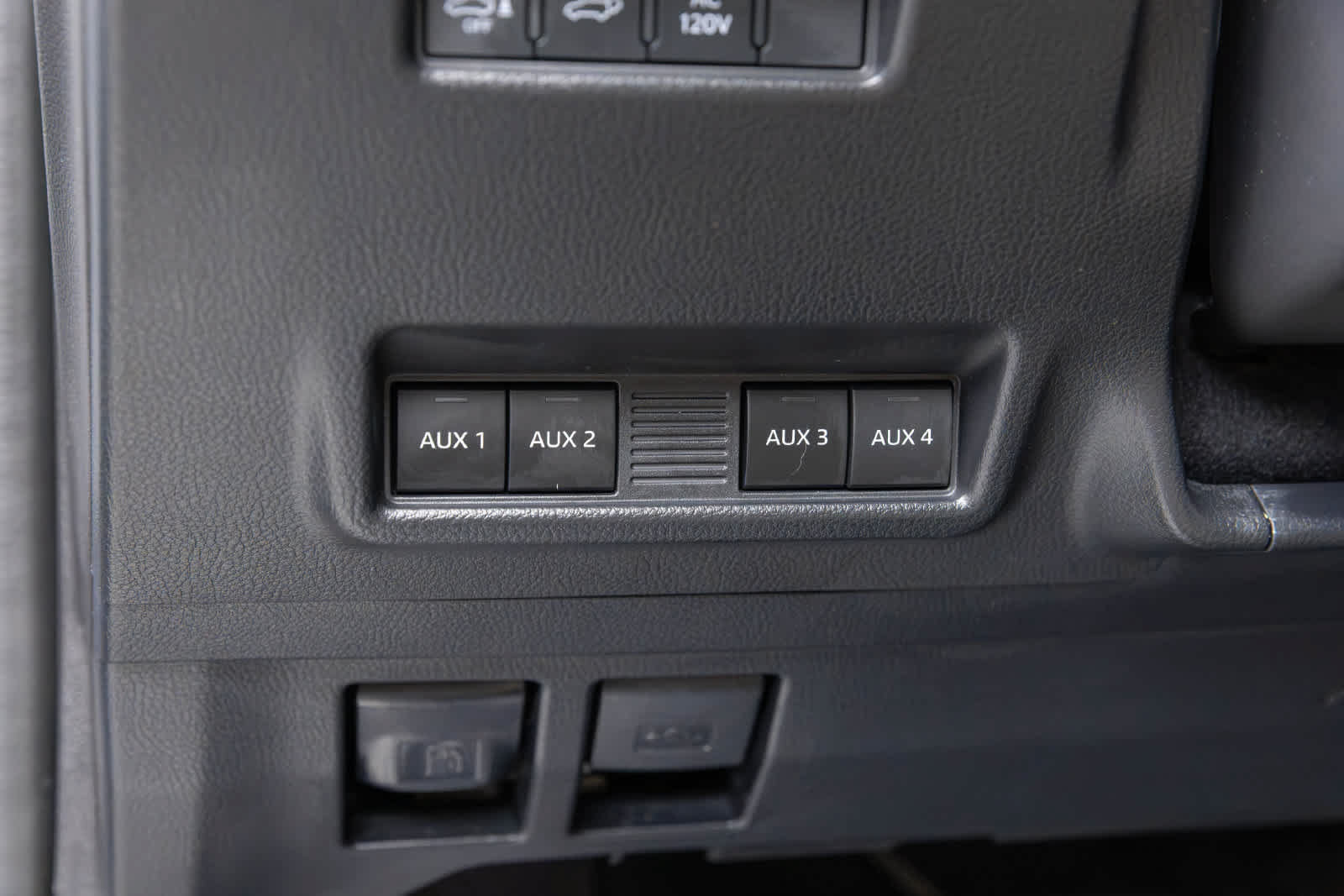 Used 2025 Lexus GX 550 AWD/4WD image 31
