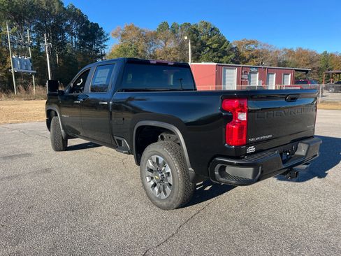 New 2026 Chevrolet Silverado 2500 Custom w/ Z71 Off-Road Package image 5