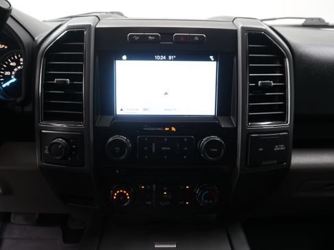 Used 2018 Ford F150 XLT w/ Equipment Group 302A Luxury AWD/4WD image 20