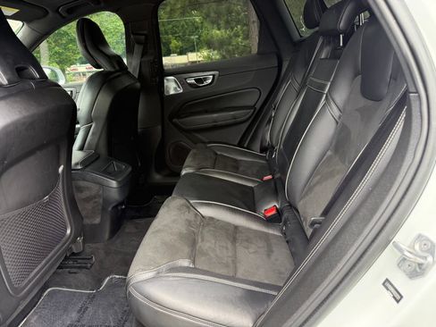 Used 2019 Volvo XC60 T5 R-Design w/ Protection Package Premier FWD image 37