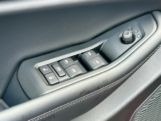 New 2026 Jeep Grand Cherokee Altitude AWD/4WD image 13