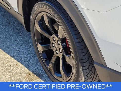 Certified 2022 Ford Explorer ST w/ ST Street Pack image 7