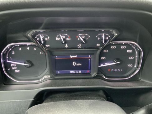 Used 2019 GMC Sierra 1500 SLE w/ SLE Value Package image 28