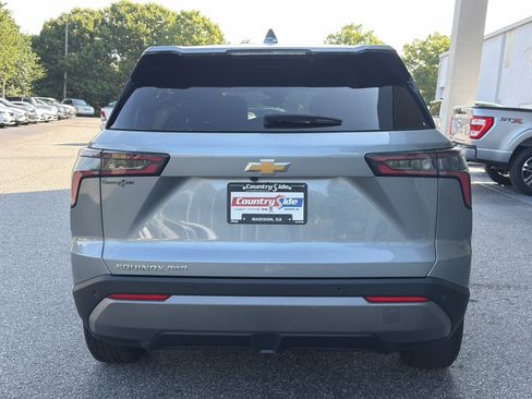 Used 2026 Chevrolet Equinox LT AWD/4WD image 8