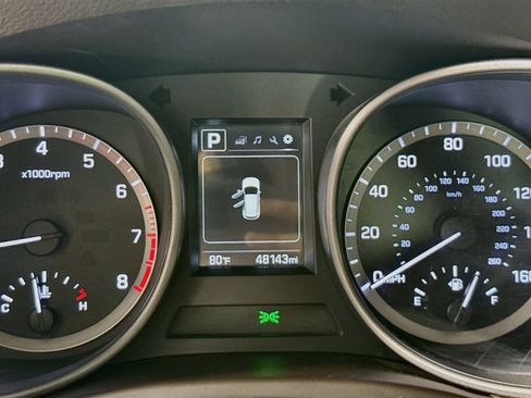 Used 2017 Hyundai Santa Fe Sport FWD image 13